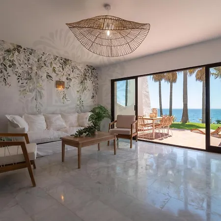 Paloma House * Естепона